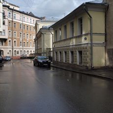 Западный флигель (Красносельский)