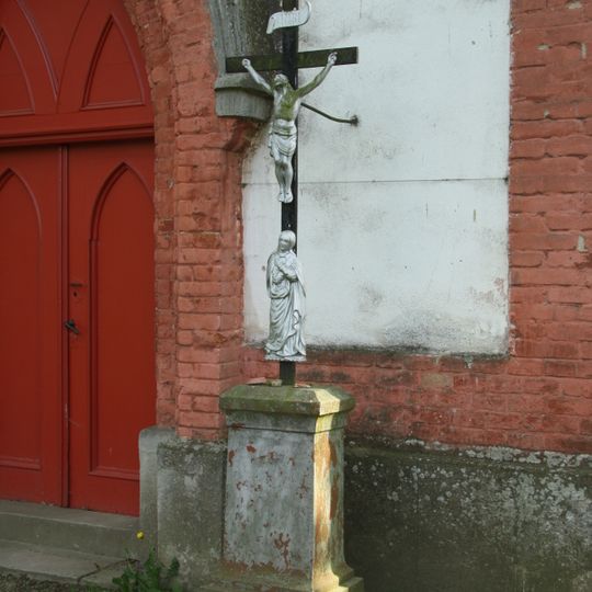 Kříž u kaple sv. Anny v Opatově