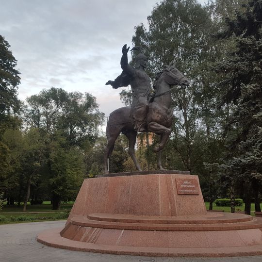 Մեծահոգի Մանասի հուշարձան