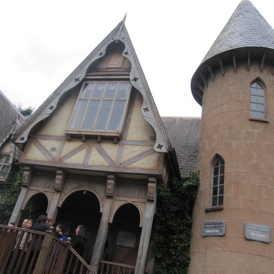 Curse at Alton Manor