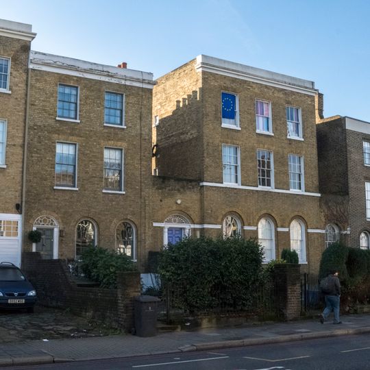 214, Camberwell New Road Se5