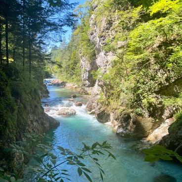 フリウリ・ヴェネツィア・ジュリア：アドリア海の海岸、山の村々、そして歴史
