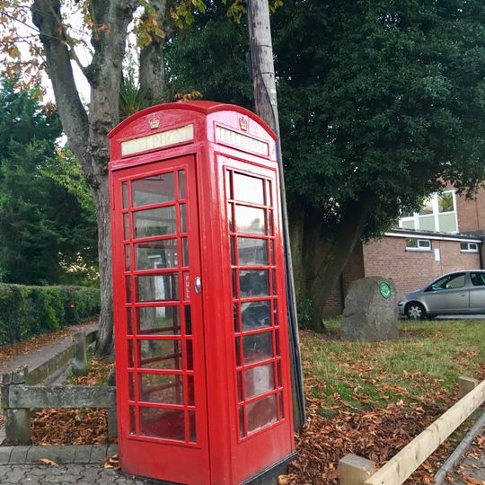 Telephone box in Pen-y-dre