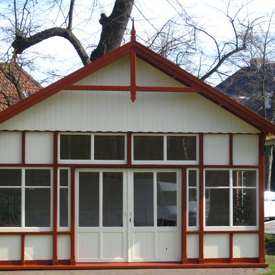 Rhijngeest: tuinpalviljoen