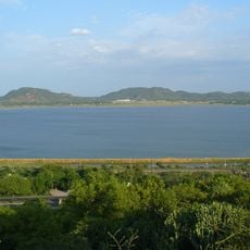 Kolavai Lake