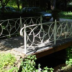 De Tempel: zes smeedijzeren bruggen