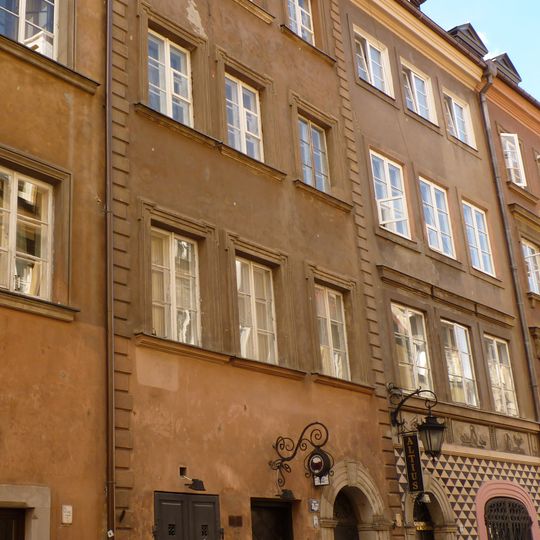 35 Piwna Street in Warsaw