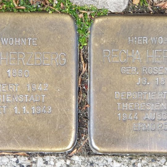 Stolperstein en memoria de Recha Herzberg