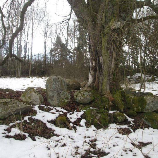 Kříž jihovýchodně od Lestkova