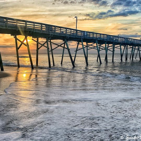 Oceanana Pier & Pier House Restaurant
