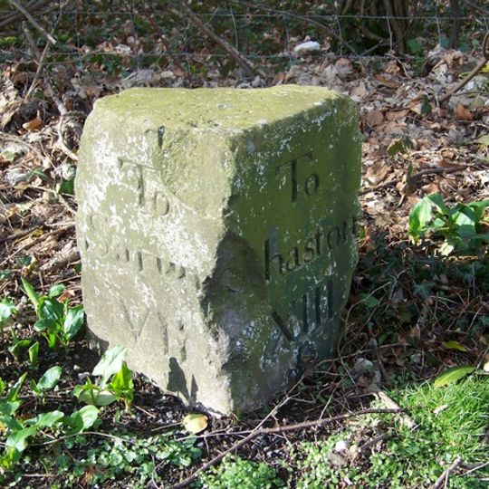 Milestone, Barford Heath; 200m E entrance Hurdcott Farms