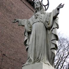 Statue of Sacred Heart of Jesus Christ