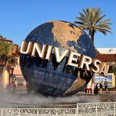 Universal Globe