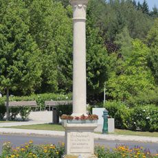 Trinity column, Wiesen