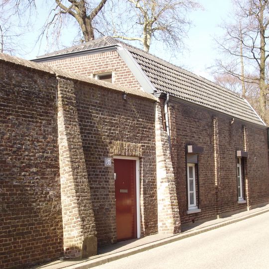 Amstenrade Castle: steward's house at Kemkensweg