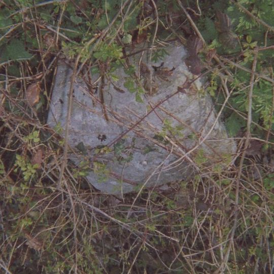 Milestone, High Street, Littlebourne, E of bridge over River Little Stour