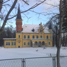 Pałac (nr 12) w Jodłowniku