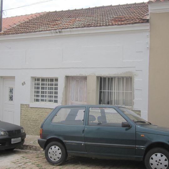 Building at Rua Gustavo Paula Leite, 68