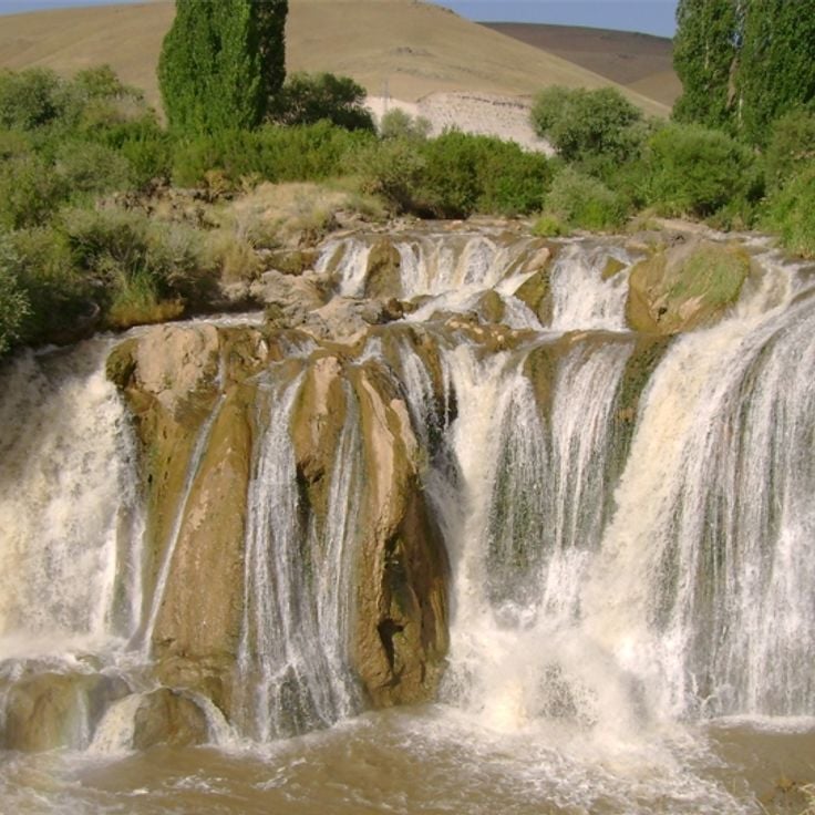 Muradiye Waterfall