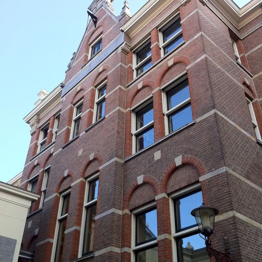 Oudezijds Achterburgwal 233, Amsterdam