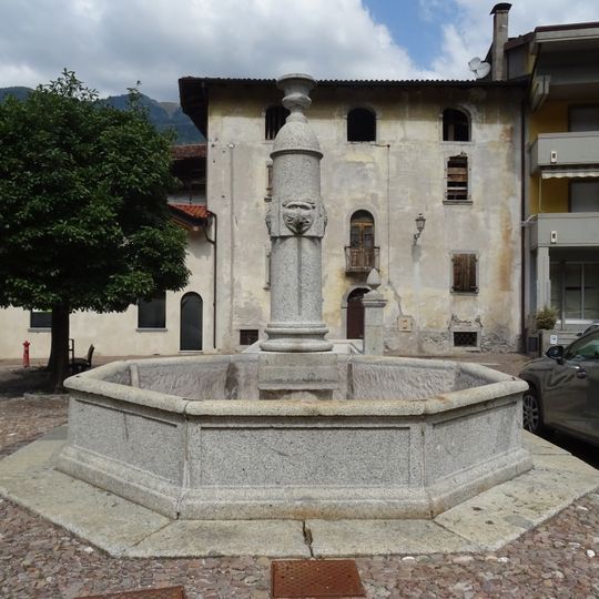 Fontana Brägn dä Piasa de Cavre