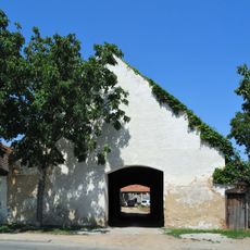 Ortsbefestigung mit Scheune