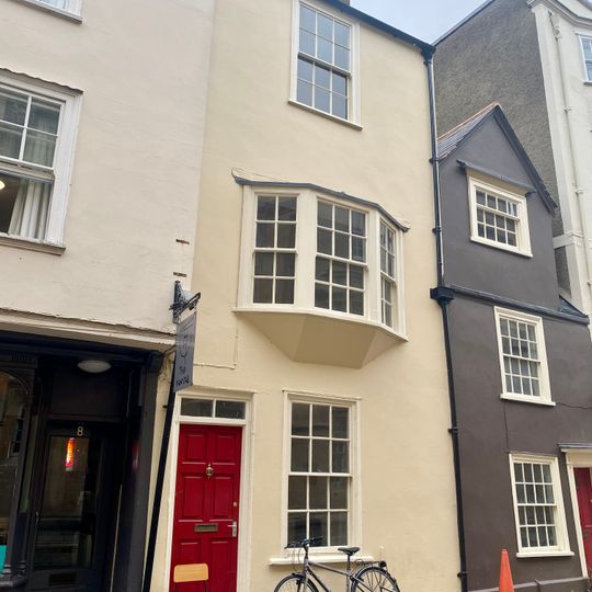 9, Ship Street