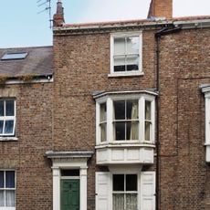 42, Lord Mayors Walk