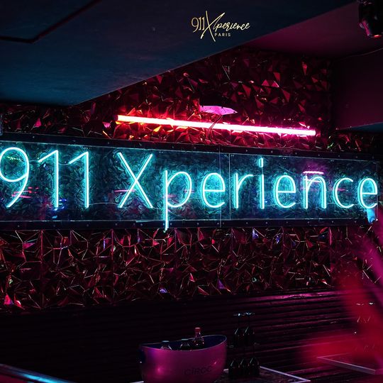 911