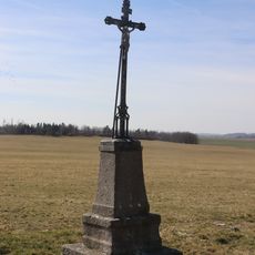 Kříž u cesty severně od Příštpa