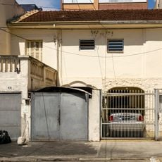 Imóvel à Rua Conceição Veloso, nº 64