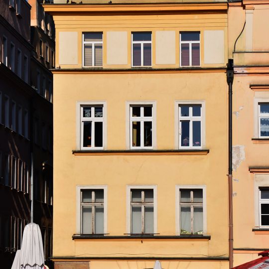 11 Ratuszowy Square in Jelenia Góra