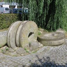 Alte Mühlsteine von Luhns Mühle