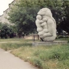 Motherhood – sculpture in Łódź