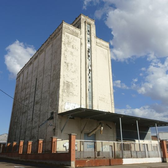 Silo de Villares de la Reina