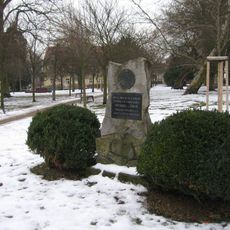 Památník E. Purkyně na náměstí v Bělé pod Bezdězem