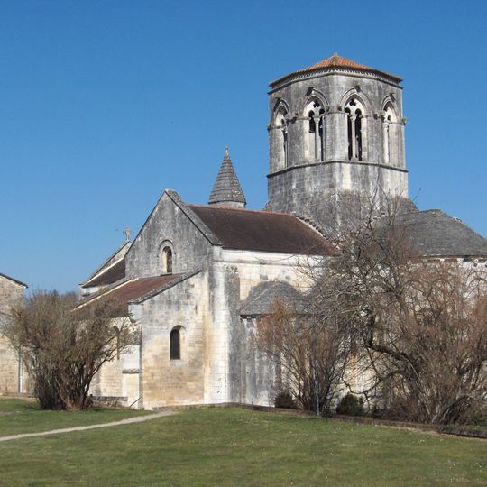 Église Saint-Hilaire de Mouthiers-sur-Boëme