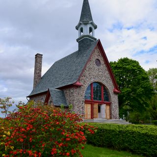 Grand-Pré Memorial Chapel
