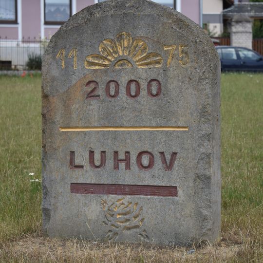 Památník Luhov 1175 - 2000
