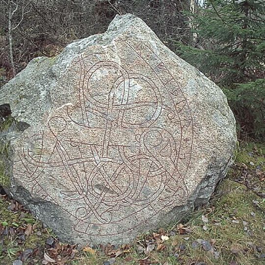 Upplands runinskrifter 794