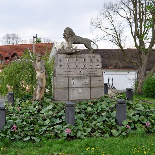 Pomník padlých ve Šťáhlavicích