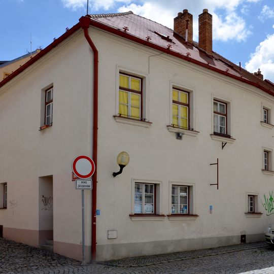 Škrétova 5 – Divadelní 21