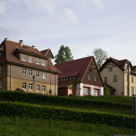 Wohnhaus in offener Bebauung Max-Jacob-Straße 3