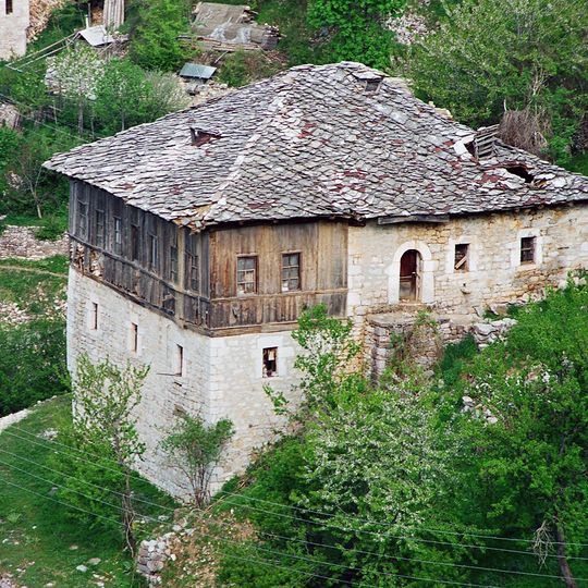 House of Despot and Meto Čalovski
