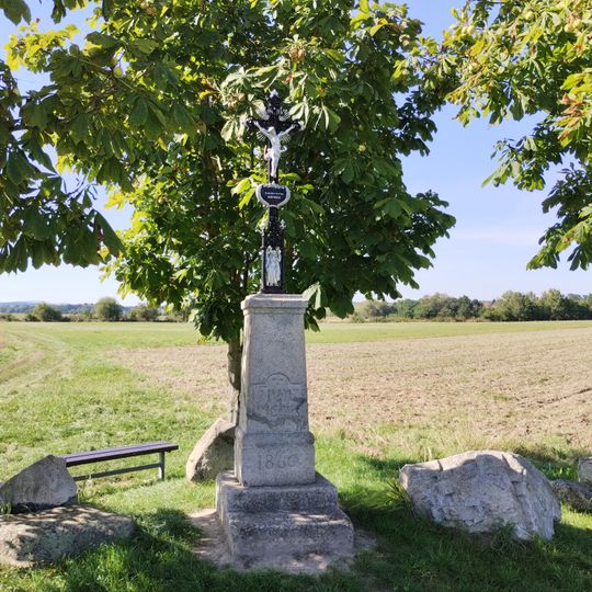 Kříž u cesty do Homol