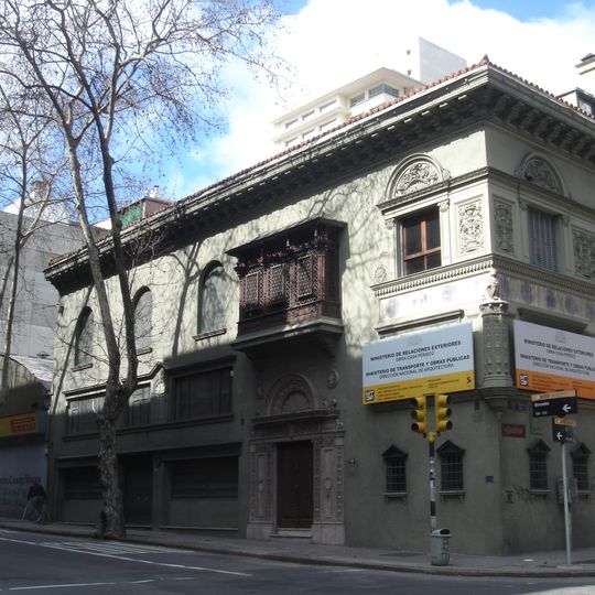 Casa de don Augusto Pérsico