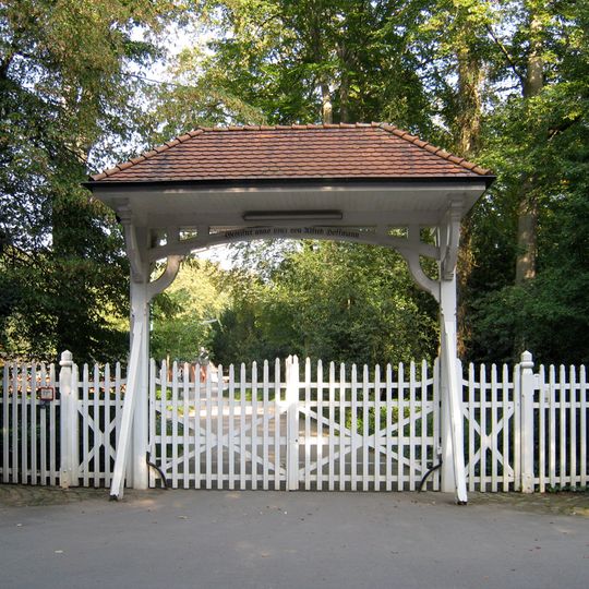 Parkbüro und Ökonomiehof