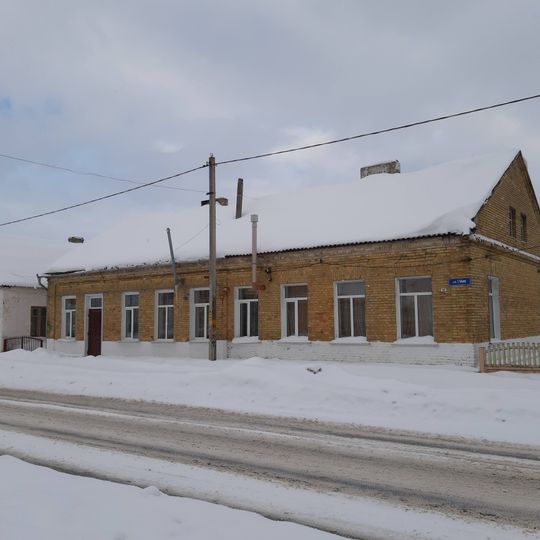 1 Maja Street 28, Iŭje