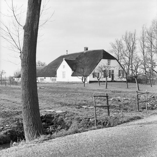 Hoogeind 19, Leerdam