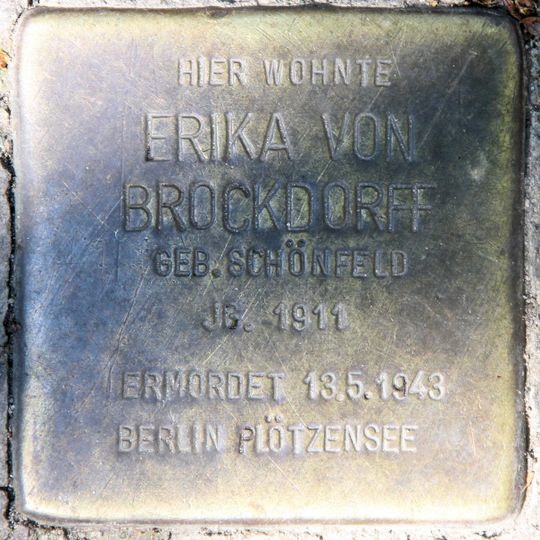 Stolperstein en memoria de Erika Gräfin von Brockdorff
